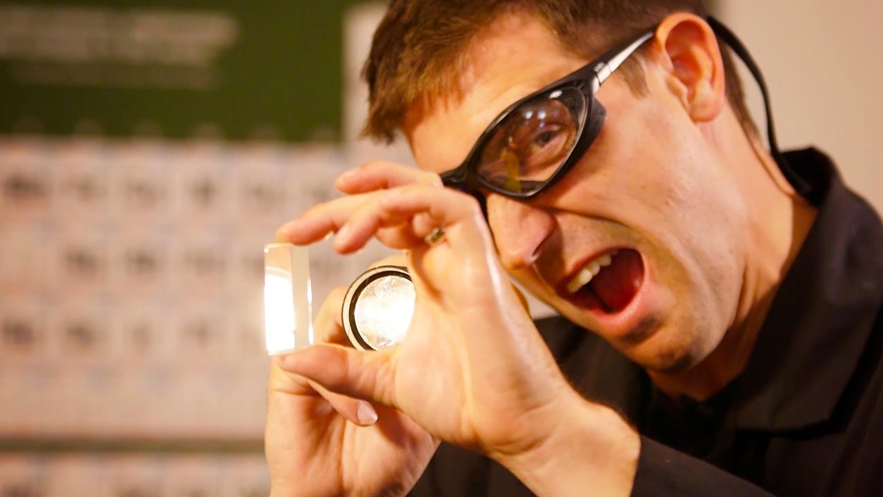 /globalassets/industrial/discover/craig-beals-electromagnetic-spectrum.jpg